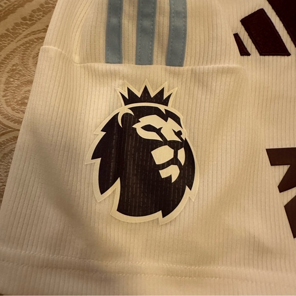 🔥TODAY ONLY🔥 Aston Villa Jersey - Picture 4 of 8